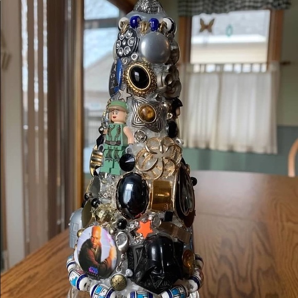 Star Wars Junkdrawer Tree Handmade Decoration - Picture 7 of 16